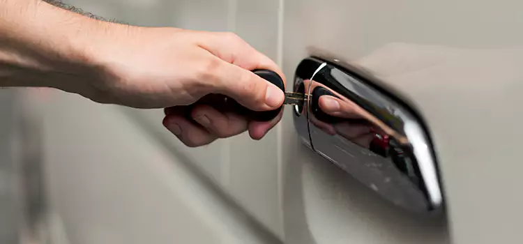 Why Choose Our Auto Locksmith Team in Cleveland, OH?